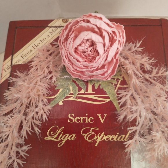 Sueños de Saundra Upcycled, Rare Oliva Serie V Cigar Box Storage/ Home Accent - Picture 4 of 13